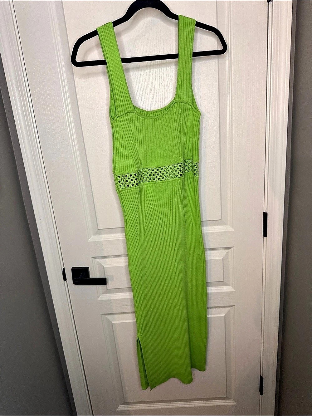 House of Harlow 1960 Green Knit Maxi Dress Size Medium. NWOT